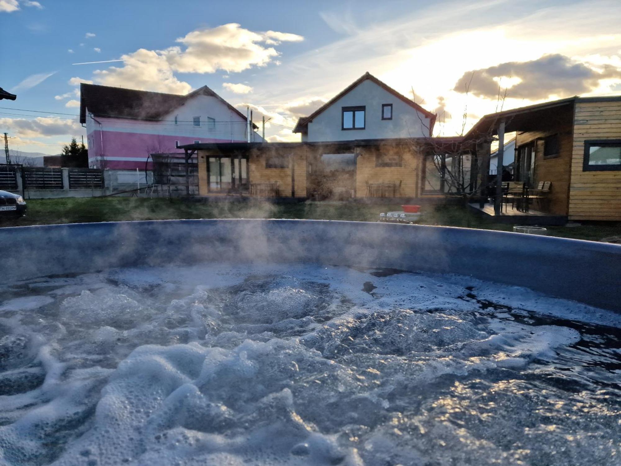 クリスティアン Casa Sincu Bed & Breakfast エクステリア 写真